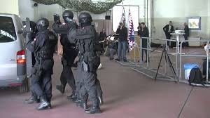 Weltweit gibt es 25 anbieter für. Eko Cobra The Austrian Police Special Force By Battlelord15