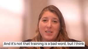 Sarah Lichy's Instagram, Twitter & Facebook