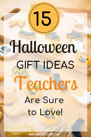We love halloween and we love cute gift ideas, so we thought it would be fun to pull together some great halloween gift ideas and share them with you 25 halloween gift ideas: 15 Halloween Teacher Gift Ideas This Crafty Mom