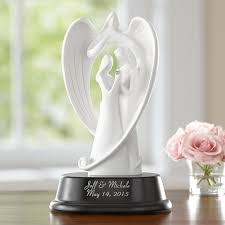 Well for a best friend choosing a gift is very tough job really and specially on her marriage. Gifts For Marriages