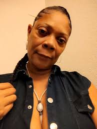 I announced my retirement a short time again, when I hit the 1000 mark.  Well, here is my post retirement post, lol. I have since sewn 60. Guess I  am just semi