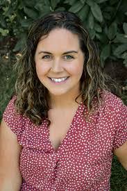 Amy Mello's Instagram, Twitter & Facebook