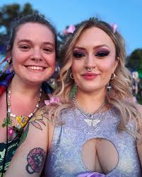 Ella Ware (@ellaroseware) • Instagram-foto's en -video's