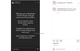 Awkarin is a famous indonesian vlogger (video blog) in youtube. T56j0mp4eme Dm