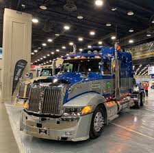 2017 western star 5700ex with 433,000 miles on a 475 horsepower dd15 and dt12 automatic trans. On Highway Western Star Trucks Posts Facebook