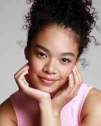 if you know me...you know I love some good @doritos had the privilege of  working with an incredibleeeeee cast and crew ✨💌 cast: a dorito snatching  bf: @caleb_short my mom and dad <