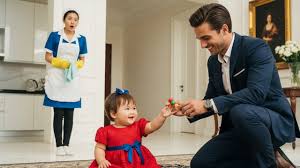 Mẹ Đơn Thân Đưa Con Đến Nơi Làm Việc, Phản Ứng Của Đại Gia Khiến Ai Cũng Rơi Nước Mắt - YouTube