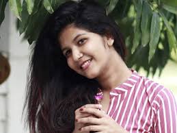 Juhi Rustagi Nude Pics Viral,షాకింగ్: సోషల్ మీడియాలో హీరోయిన్ న్యూడ్  పిక్స్.. రంగంలోకి దిగిన పోలీసులు - malayalam actress juhi rustagi files  complaint after her obscene pictures go viral ...