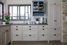Add a sleek look to your home decor with this classic bin cabinet pull from gliderite hardware. Oil Rubbed Bronze Cabinet Hardware Kitchen Traditional With Brick Wall Farmhouse Kitchen Hardware Kitchen Drawer Pulls Kitchen Hardware Kitchen Cabinet Drawers