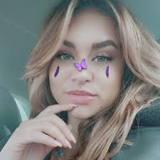 Stream Amber Chong music