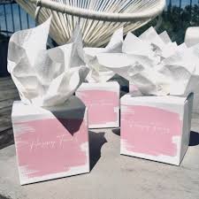 Verliebt, verlobt und (fast) verheiratet! Freudentranen Hochzeit Marry You