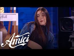 Giulia stabile tra i ballerini amici 2020: Chi E Giulia Stabile Amici 20 Eta Altezza Sangiovanni E Instagram