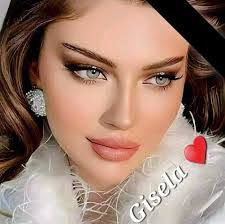 Sara Mello's Instagram, Twitter & Facebook