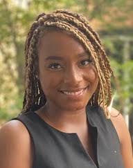 Ursula Simons's Instagram, Twitter & Facebook