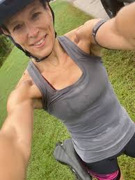 dirt_it_more SHRED LIKE THUNDER⚡️ 🚲 @dartmoor_bikes Thunderbird CF ⛰️  @skolnity 📸 @lucek.k_photos #rideyourway #mtbdolasu #enduro #enduromtb  #bikepark