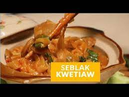 Nah, rasa seblak goreng kwetiau ini sudah tidak diragukan lagi kelezatannya karena dimasak menggunakan kobe bumbu nasi goreng poll pedas! Resep Sedap Bintang Seblak Kwetiau Youtube