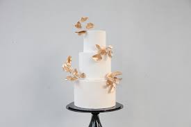 Gold Leaves By Winnie Cake Couture Bridestory Com