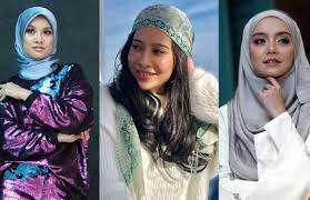 Mampukah sephia membantu abby untuk mengikhlaskan kepergian indah? Siapa Kata Artis Wanita Hanya Perlu Jual Wajah Kenali 10 Selebriti Beauty With Brain Malaysia Figura Mstar