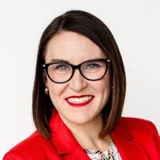 Beth Mccasland's Instagram, Twitter & Facebook