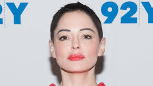 Shortly before moving to los angeles, she studied at the art and beauty. Die Unerklarliche Wahrheit Von Rose Mcgowan News24viral