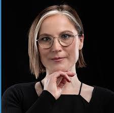 Olivia Muenter's Instagram, Twitter & Facebook