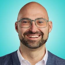 Nicole Savva's Instagram, Twitter & Facebook