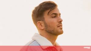 Anselmo confessou que o que está a gostar mais nesta edição é a diferença. Atuacao Mais Dificil Da Minha Vida David Carreira Regressa Aos Palcos Apos Morte Da Irma Sara Famosos Correio Da Manha