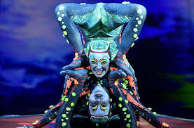 Trouvez des images de stock de soleil et lune dans le ciel en hd et des millions d'autres photos, illustrations et images vectorielles de stock libres de droits dans la collection shutterstock. Showlegende Vor Insolvenz Cirque Du Soleil Entlasst Fast 3500 Mitarbeiter Kultur Stuttgarter Zeitung