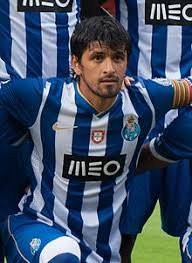 Lucho gonzalez marseille valenciennes 2009 2010. Lucho Gonzalez Wikipedia