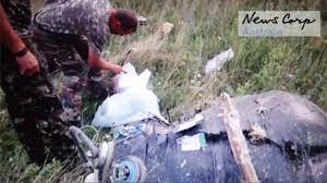 Juli 2014 über den kampfzonen zwischen den putschisten von kiew und den. Handy Video Von Mh17 Wrack Kurz Nach Absturz Veroffentlicht B Z Berlin