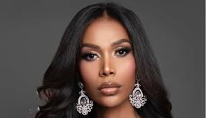 ¿Quién es Kenia Bonilla, la primera mujer trans en el top 10 del Miss  Universo Ecuador?