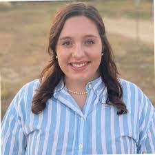 Sandy Renfro's Instagram, Twitter & Facebook