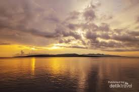 Jalur tanah pada kanan kiri sungai disebut; Garis Garis Yang Dilalui Penari Disebut Coba Sebutkan