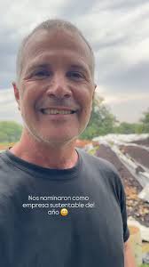 Estoy chocho de la felicidad! Nos nominaron en los premios @puntoapuntook  como empresa sustentable del año! Las votaciones son a partir del lunes  pero AAANTES, ES MUY IMPORTANTE que se suscriban ...