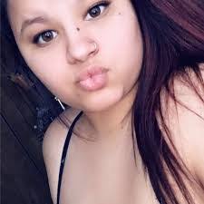 Kelly Acosta's Instagram, Twitter & Facebook