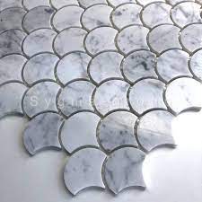 Le zellige, un matériau traditionnel, est un carrelage parfait pour les cuisines et les. Mosaique En Marbre Blanc Carrelage Sol Et Mur Modele Timpa Leroy Merlin