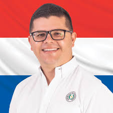 โปรไฟล์สำหรับ César Paredes