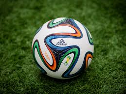 Juni startet die wm 2014 in brasilien. Trotz Fussball Wm In Brasilien Adidas Gewinn Bricht Ein Archiv