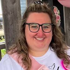 Today in the legislature I had the opportunity to recognize Glenn and Edna  Burton of Burtons flooring who do so much for our community.