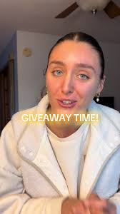 ‘TIS THE SEASON!🎁 GIVEAWAY ENTRY DETAILS: 1. Follow me