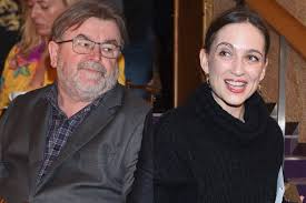 Projekt zapowiadany jest jako powtórka z klasyki literatury, której. Edward Miszczak I Anna Cieslak Spedzili Urlop W Hiszpanii Przyjaciolka Pary Nie Chcieli Narazac Sie Na Spotkanie Z Paparazzi