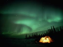 Aurora Borealis Wallpapers X Earth Aurora Borealis Wallpaper Background 1600 X 1200 Id 360 Aurora Boreal Camping Wallpaper National Geographic Photography