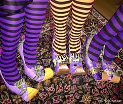 There are two things that make me most happy during the month of october so, i've combined both to make these wickedly cute witch shoes to add to your halloween decoration. Witchy Boo Boo Tin Orange Soled Shoes Sparkling Charm Entertaining Lifestyle Tips Recipes Crafts