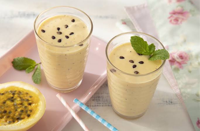 Receita de Batida de Maracujá Cremosa com Leite Condensado: Fácil e Refrescante