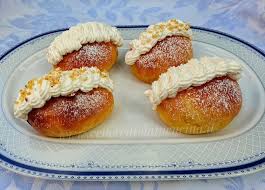 Ingredienti per 800 gr di crema pasticcera. Maritozzi Di Sal De Riso