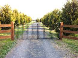 Best 25 rustic fence ideas on pathways farm fences albert. Farmweld Heritage Style Country Gates And Wrought Iron Products Driveway Entrance Farm Gate Farm Gate Entrance