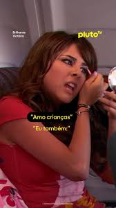 Trina e a Delicadeza com o Menino em Brilhante Victoria