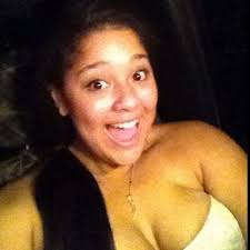 ariel pryor (@PerfectlyMixed)