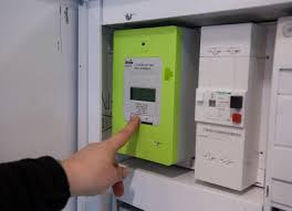 Communément appelé compteur edf, le compteur électrique est un appareil qui vous permet de suivre votre consommation. Pose Forcee De Compteur Linky Montceau News L Information De Montceau Les Mines Et Sa Region