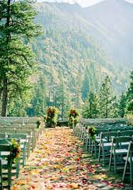 6 Stunning Places To Get Married In The Fall Fall Wedding Venues Outdoor Fall Wedding Places To Get Married